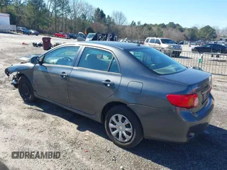 2010 Toyota Corolla z VIN 1NXBU4EE9AZ382057, wystawiony jako IAAI lot #41600793 z przebiegiem 132 540 mil mil oraz . Historia ofert i sprzedaży dostępna na DreamBid. Obrazek 3.