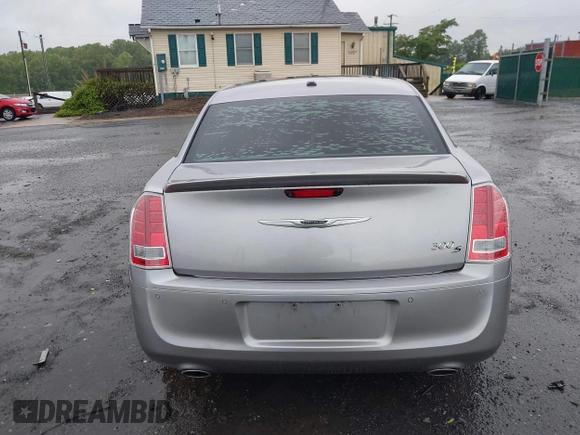 2013 Chrysler 300 S z VIN 2C3CCABT5DH660784, wystawiony jako IAAI lot #42308116 z przebiegiem 150 587 mil mil oraz . Historia ofert i sprzedaży dostępna na DreamBid. Obrazek 17.