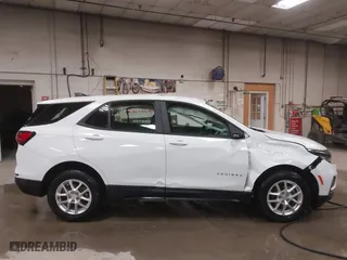 2022 Chevrolet Equinox LS with VIN 3GNAXSEV3NS170280, listed as a IAAI auction lot 41729722 with 44,412 mi miles. Bid and sale history available at carsss.com. Image 14.