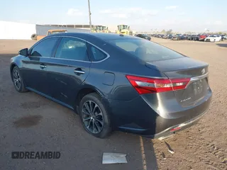 2017 Toyota Avalon XLE z VIN 4T1BK1EB0HU249028, wystawiony jako IAAI lot #41915371 z przebiegiem 83 024 mil mil oraz . Historia ofert i sprzedaży dostępna na DreamBid. Obrazek 3.