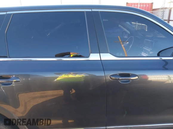 2022 Kia Telluride LX z VIN 5XYP2DHC9NG214968, wystawiony jako IAAI lot #41329588 z przebiegiem 59 141 mil mil oraz . Historia ofert i sprzedaży dostępna na DreamBid. Obrazek 13.