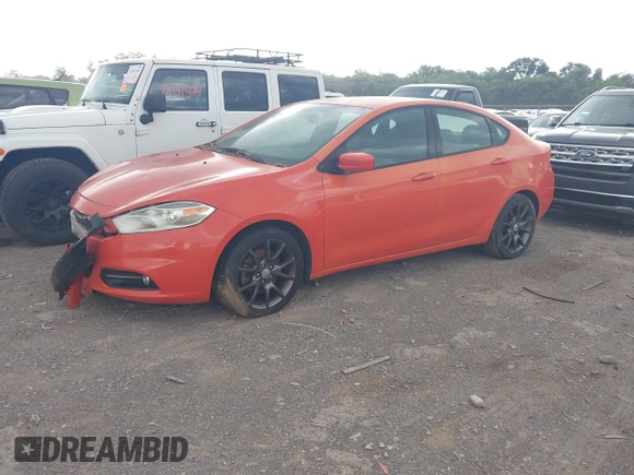 2015 Dodge Dart SXT z VIN 1C3CDFBB5FD374564, wystawiony jako IAAI lot #42471977 z przebiegiem 104 194 mil mil oraz . Historia ofert i sprzedaży dostępna na DreamBid. Obrazek 2.