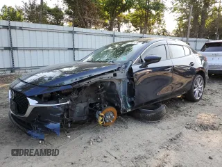 2019 Mazda 3 Select with VIN JM1BPBAM5K1117846, listed as a Copart auction lot 58820765 with 42,010 mi miles and Salvage title. Bid and sale history available at DreamBid. Image 1.