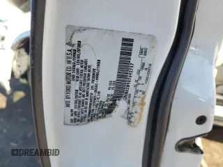 1999 Lincoln Town Car Signature z VIN 1LNHM82W9XY692757, wystawiony jako Copart lot #58091935 z przebiegiem 165 635 mil mil oraz Szkoda całkowita • Salvage title. Historia ofert i sprzedaży dostępna na DreamBid. Obrazek 12.