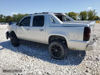 2011 Chevrolet Avalanche LTZ with VIN 3GNTKGE30BG305989, listed as a Copart auction lot 70499944 with 133,392 mi miles and Salvage Title. Bid and sale history available at carsss.com. Image 2.