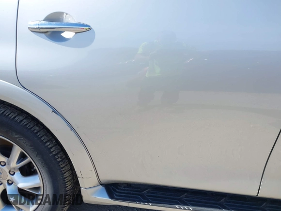 2011 Infiniti QX56 7-passenger with VIN JN8AZ2NE4B9003884, listed as a IAAI auction lot 41790480 with 108,118 mi miles. Bid and sale history available at carsss.com. Image 22.
