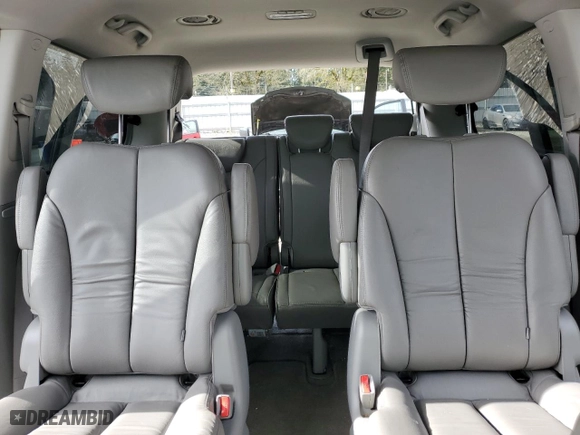 2007 Hyundai Entourage GLS with VIN KNDMC233576034307, listed as a Copart auction lot 45955815 with 95,854 mi miles and Salvage Title. Bid and sale history available at carsss.com. Image 10.