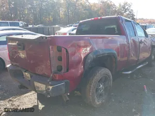 2007 Chevrolet Silverado 1500 LT w/1LT with VIN 1GCEK19J57Z531170, listed as a IAAI auction lot 38915638 with 146,834 mi miles. Bid and sale history available at carsss.com. Image 4.