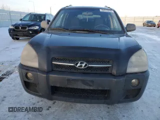 2008 Hyundai Tucson GL with VIN KM8JM72D68U753257, listed as a Copart auction lot 88053695 with 300,344 mi miles and Clean Title. Bid and sale history available at carsss.com. Image 5.