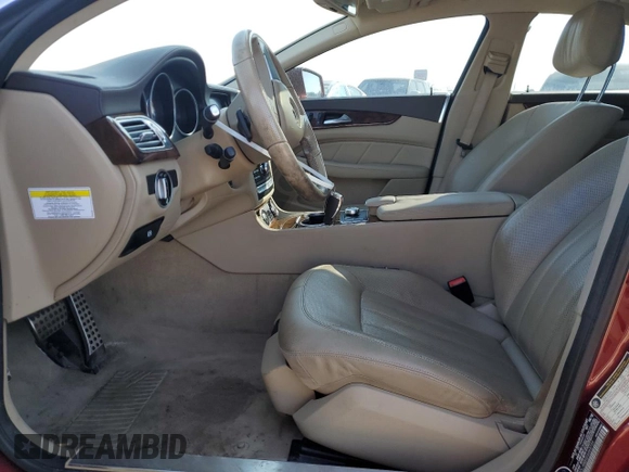 2013 Mercedes-Benz CLS 550 with VIN WDDLJ9BB0DA065725, listed as a Copart auction lot 52176415 with 93,629 mi miles and Salvage Title. Bid and sale history available at DreamBid. Image 7.