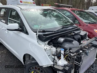 2015 Kia Sedona L with VIN KNDMA5C1XF6015644, listed as a Copart auction lot 49844675 with 999,999 mi miles and Clean Title. Bid and sale history available at carsss.com. Image 1.