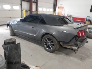 2011 Ford Mustang V6 with VIN 1ZVBP8EM4B5153112, listed as a IAAI auction lot 41891080 with 113,120 mi miles and . Bid and sale history available at DreamBid. Image 3.