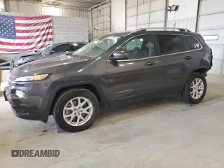 2016 Jeep Cherokee Latitude z VIN 1C4PJMCS0GW195105, wystawiony jako Copart lot #52462085 z przebiegiem 74 105 mil mil oraz Szkoda całkowita • Salvage title. Historia ofert i sprzedaży dostępna na DreamBid. Obrazek 1.