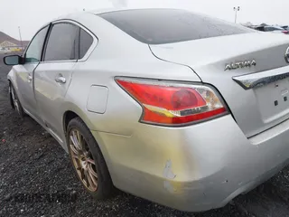 2015 Nissan Altima S with VIN 1N4AL3AP4FC294024, listed as a IAAI auction lot 41945179 with 91,841 mi miles and . Bid and sale history available at DreamBid. Image 14.