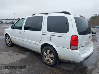 2008 Chevrolet Uplander LT w/1LT with VIN 1GNDV33108D113905, listed as a IAAI auction lot 41416094 with 165,713 mi miles. Bid and sale history available at carsss.com. Image 3.