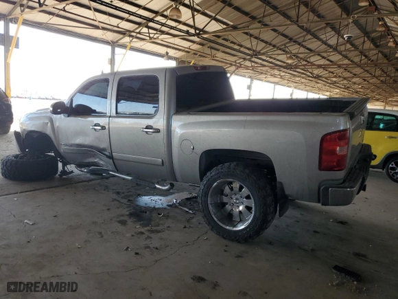 2007 Chevrolet Silverado 1500 LT w/1LT with VIN 2GCEC13C771612512, listed as a Copart auction lot 47241715 with 131,495 mi miles and Salvage Title. Bid and sale history available at carsss.com. Image 2.