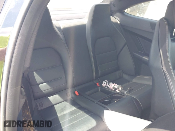 2013 Mercedes-Benz C 250 с VIN WDDGJ4HB4DF960262, выставлен на аукционе IAAI как лот 42769489 с пробегом 164 315 миль миль и . История ставок и продаж доступна на DreamBid. Изображение 8.