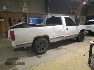 1998 Chevrolet Silverado 1500 with VIN 1GCEK14R7WZ176742, listed as a Copart auction lot 88497035 with 224,223 mi miles and Salvage Title. Bid and sale history available at DreamBid. Image 3.