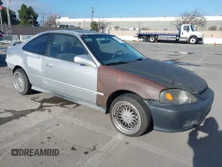 1997 Honda Civic EX z VIN 1HGEJ8141VL017738, wystawiony jako IAAI lot #41549446 z przebiegiem 191 808 mil mil oraz . Historia ofert i sprzedaży dostępna na DreamBid. Obrazek 1.