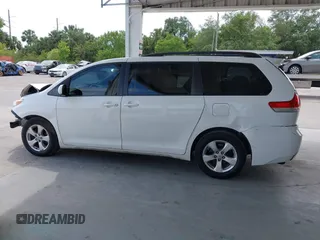 2014 Toyota Sienna LE AAS with VIN 5TDKK3DC2ES513425, listed as a IAAI auction lot 42107820 with 367,844 mi miles and . Bid and sale history available at carsss.com. Image 15.