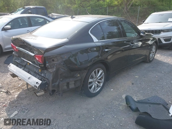 2015 Infiniti Q50 Premium with VIN JN1BV7AP5FM352834, listed as a IAAI auction lot 42037967 with 271,362 mi miles. Bid and sale history available at carsss.com. Image 4.