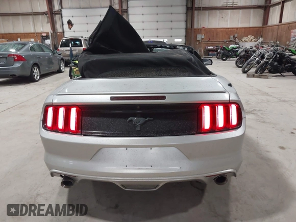 2016 Ford Mustang V6 z VIN 1FATP8EM2G5216177, wystawiony jako IAAI lot #41716137 z przebiegiem 73 332 mil mil oraz . Historia ofert i sprzedaży dostępna na DreamBid. Obrazek 16.