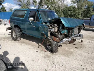 1996 Ford Bronco Custom with VIN 1FMEU15HXTLB54292, listed as a Copart auction lot 82197904 with Not Provided miles and Non Repairable. Bid and sale history available at DreamBid. Image 4.