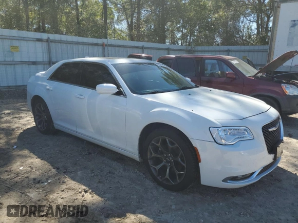 2015 Chrysler 300 C with VIN 2C3CCAEG8FH749458, listed as a Copart auction lot 46831355 with Not Provided miles and Salvage Title. Bid and sale history available at carsss.com. Image 4.
