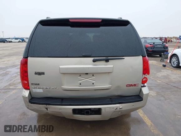 2011 GMC Yukon XL SLT with VIN 1GKS1KE01BR160725, listed as a IAAI auction lot 41587693 with 302,661 mi miles and . Bid and sale history available at carsss.com. Image 17.