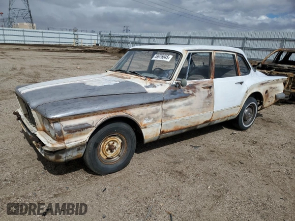 1960 Plymouth Valiant z VIN 1307117456, wystawiony jako Copart lot #48976045 z przebiegiem 20 241 mil mil oraz Czysty tytuł • Clean title. Historia ofert i sprzedaży dostępna na DreamBid. Obrazek 1.