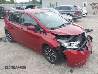 2015 Nissan Note S z VIN 3N1CE2CP1FL359634, wystawiony jako IAAI lot #42458419 z przebiegiem 119 709 mil mil oraz . Historia ofert i sprzedaży dostępna na DreamBid. Obrazek 1.