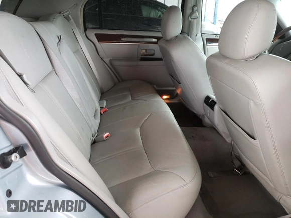 2006 Lincoln Town Car Signature Limited z VIN 1LNHM82W06Y616150, wystawiony jako Copart lot #48248225 z przebiegiem 111 545 mil mil oraz Szkoda całkowita • Salvage title. Historia ofert i sprzedaży dostępna na DreamBid. Obrazek 10.