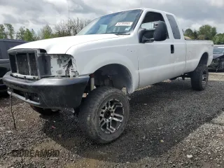 2004 Ford F-250 XL z VIN 1FTNX21P34ED08796, wystawiony jako Copart lot #54789995 z przebiegiem 141 634 mil mil oraz Szkoda całkowita • Salvage title. Historia ofert i sprzedaży dostępna na DreamBid. Obrazek 1.