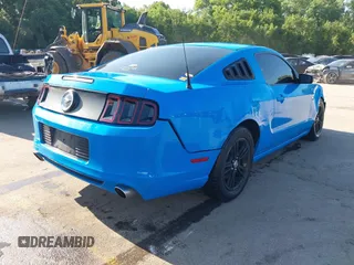 2014 Ford Mustang V6 с VIN 1ZVBP8AM0E5210769, выставлен на аукционе IAAI как лот 42537314 с пробегом 181 368 миль миль и . История ставок и продаж доступна на DreamBid. Изображение 4.