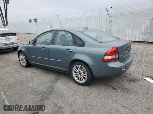 2005 Volvo S40 with VIN YV1MS682752096140, listed as a Copart auction lot 53335395 with 53,514 mi miles and Clean Title. Bid and sale history available at carsss.com. Image 2.