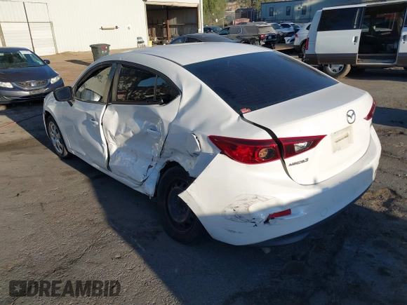 2015 Mazda 3 i Sport with VIN 3MZBM1U7XFM175868, listed as a IAAI auction lot 40742189 with 187,082 mi miles and . Bid and sale history available at carsss.com. Image 3.