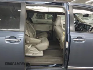 2016 Toyota Sienna XLE with VIN 5TDYK3DC3GS747411, listed as a IAAI auction lot 42289072 with 184,546 mi miles and . Bid and sale history available at DreamBid. Image 8.