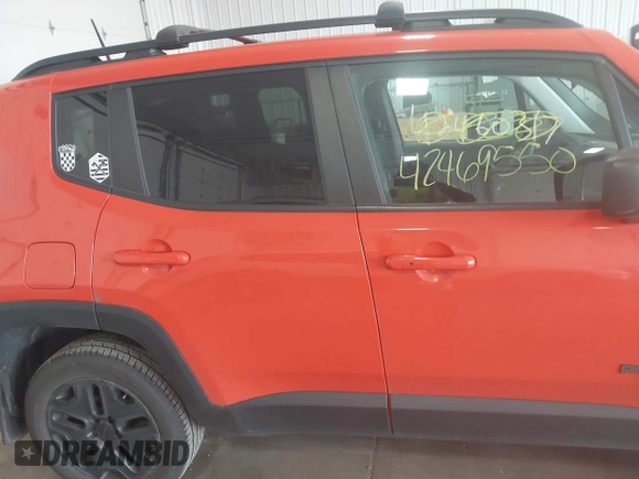 2018 Jeep Renegade Sport z VIN ZACCJBAB0JPH92670, wystawiony jako IAAI lot #42469550 z przebiegiem Nie podano mil oraz . Historia ofert i sprzedaży dostępna na DreamBid. Obrazek 13.