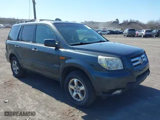 2006 Honda Pilot EX-L with RES with VIN 2HKYF18646H501940, listed as a IAAI auction lot 41714893 with 353,448 mi miles. Bid and sale history available at carsss.com. Image 1.