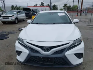 2020 Toyota Camry SE z VIN 4T1G11AKXLU917862, wystawiony jako IAAI lot #42057817 z przebiegiem 45 462 mil mil oraz . Historia ofert i sprzedaży dostępna na DreamBid. Obrazek 12.