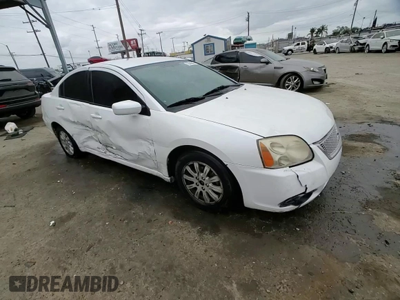 2012 Mitsubishi Galant FE z VIN 4A32B2FF8CE023718, wystawiony jako Copart lot #53543365 z przebiegiem 122 667 mil mil oraz Szkoda całkowita • Salvage title. Historia ofert i sprzedaży dostępna na DreamBid. Obrazek 10.