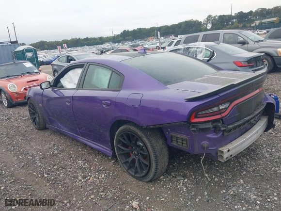 2018 Dodge Charger R/T Scat Pack with VIN 2C3CDXGJXJH318833, listed as a IAAI auction lot 40339470 with NaN miles. Bid and sale history available at carsss.com. Image 3.