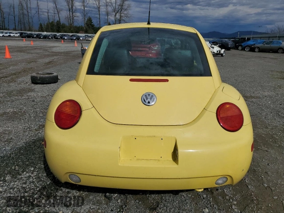 2005 Volkswagen New Beetle Coupe GLS with VIN 3VWCK31C35M412352, listed as a Copart auction lot 50719995 with 110,502 mi miles and Salvage Title. Bid and sale history available at carsss.com. Image 6.