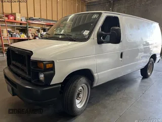 2010 Ford Econoline Cargo Commercial z VIN 1FTNE1EW0ADA90769, wystawiony jako IAAI lot #42398483 z przebiegiem 258 005 mil mil oraz . Historia ofert i sprzedaży dostępna na DreamBid. Obrazek 8.