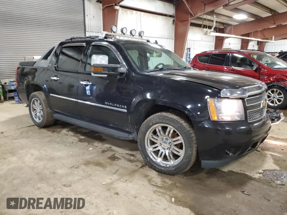 2010 Chevrolet Avalanche LTZ with VIN 3GNVKGE04AG187183, listed as a Copart auction lot 51828355 with 157,706 mi miles and Salvage title. Bid and sale history available at DreamBid. Image 4.