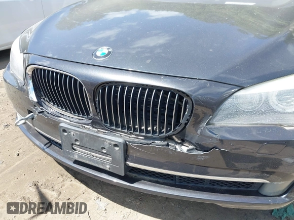 2011 BMW 7 Series 750Li xDrive с VIN WBAKC8C53BC431730, выставлен на аукционе IAAI как лот 42558302 с пробегом 105 981 миль миль и . История ставок и продаж доступна на DreamBid. Изображение 6.