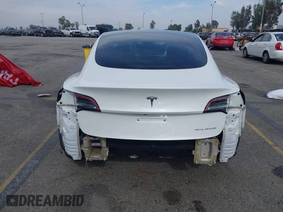 2021 Tesla Model 3 Long Range with VIN 5YJ3E1EB7MF089524, listed as a IAAI auction lot 42023474 with 19,757 mi miles and . Bid and sale history available at carsss.com. Image 17.