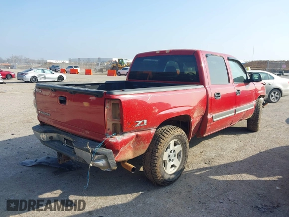 2006 Chevrolet Silverado 1500 LT1 with VIN 2GCEK13T661193182, listed as a IAAI auction lot 41516360 with 193,011 mi miles. Bid and sale history available at carsss.com. Image 4.