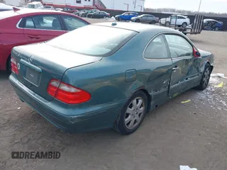 2002 Mercedes-Benz CLK 320/430 with VIN WDBLJ65G62T127659, listed as a IAAI auction lot 41298177 with 267,731 mi miles and . Bid and sale history available at DreamBid. Image 4.