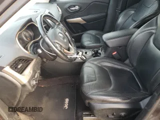 2018 Jeep Cherokee Limited z VIN 1C4PJLDB2JD580547, wystawiony jako Copart lot #77340224 z przebiegiem 157 030 mil mil oraz Szkoda całkowita • Salvage title. Historia ofert i sprzedaży dostępna na DreamBid. Obrazek 7.